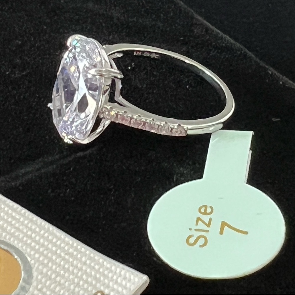 Gold Cake Shop Large Oval Crystal Diamond Sterling Silver 925 Women’s Ring Sz 7